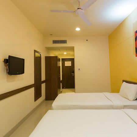 Chennai Hotel Eksteriør billede