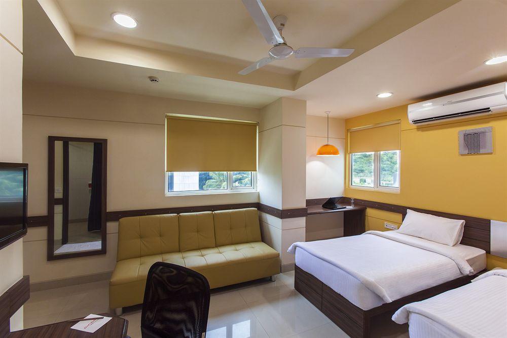Chennai Hotel Eksteriør billede