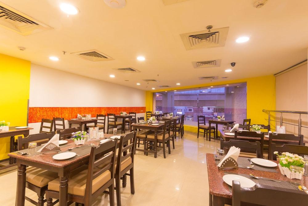 Chennai Hotel Eksteriør billede
